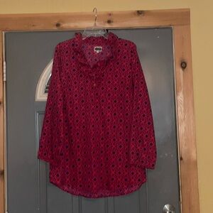 Mud Pie woman’s shirt 100% polyester